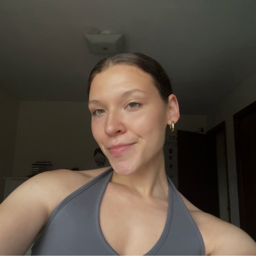 Meet your Posher, Emily
